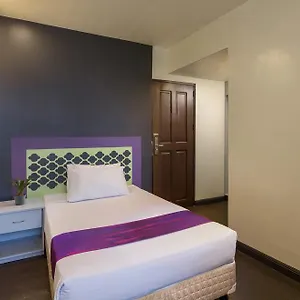 V 3*, Manila Philippines